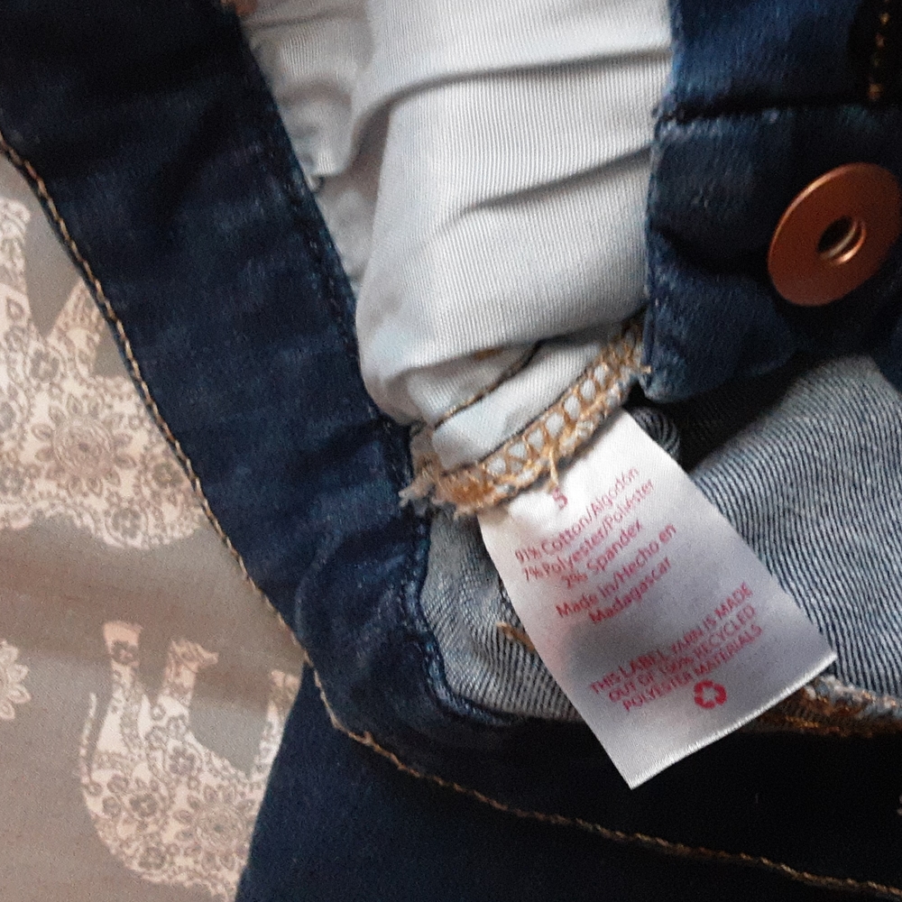 Jeans - Picture 3 of 4